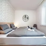 Appartement Grace Pine 3 Boedapest