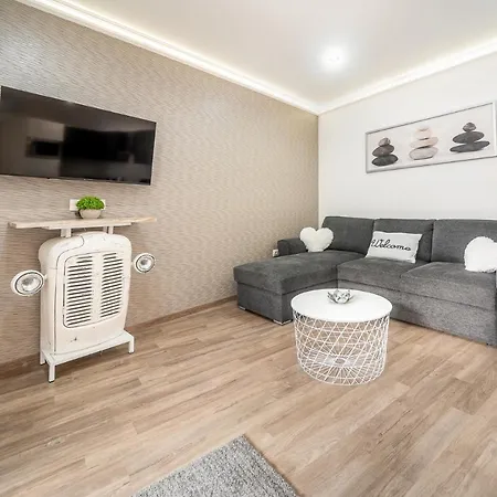Grace Pine 3 Appartement Boedapest